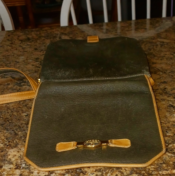 Gucci Plus Vintage Leather Crossbody Messenger Bag. Accepting offers! - Picture 5 of 16